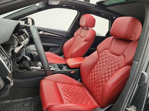 Used 2023 Audi SQ5 Premium Plus w/ Premium Plus Package AWD/4WD image 10