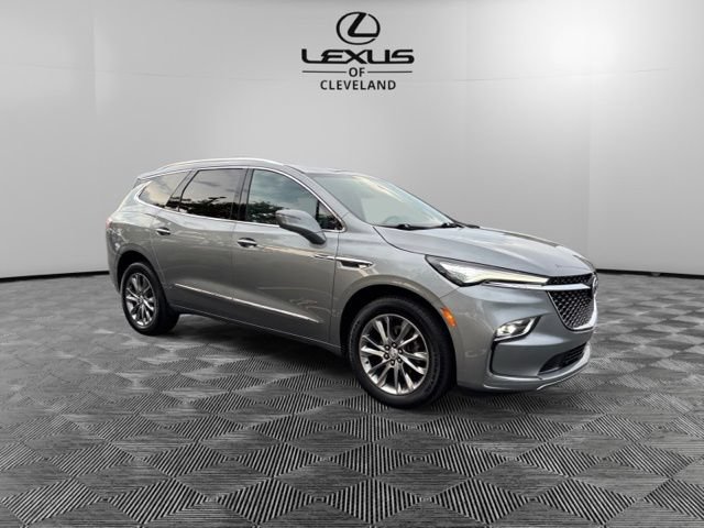 Used 2024 Buick Enclave Avenir w/ Avenir Technology Package AWD/4WD image 2