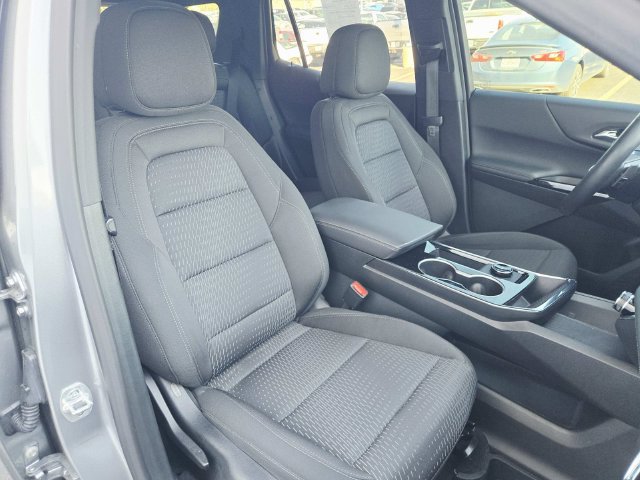 Used 2026 Chevrolet Equinox LT FWD image 12