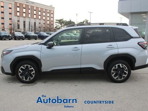 Certified 2025 Subaru Forester Premium w/ Convenience Package #1 AWD/4WD image 8