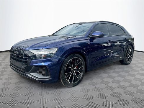Used 2021 Audi Q8 Prestige w/ Prestige Package image 4