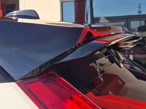 Used 2023 Volvo XC40 Recharge Ultimate image 8