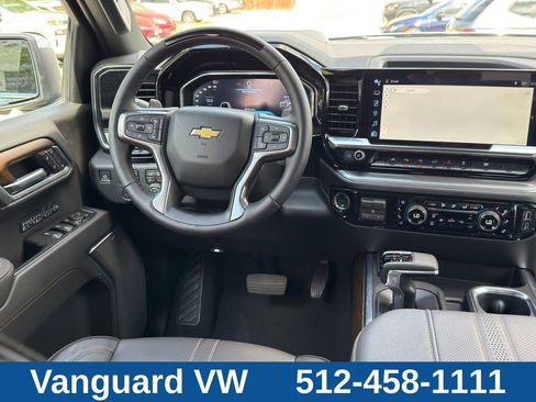 Used 2026 Chevrolet Silverado 1500 High Country w/ Technology Package AWD/4WD image 30