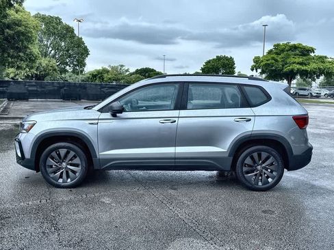 Used 2023 Volkswagen Taos S FWD image 5