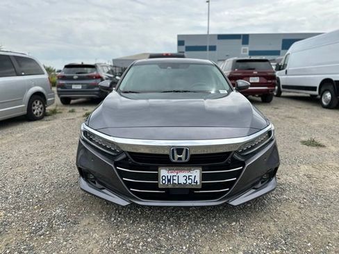 Used 2021 Honda Accord Touring image 2