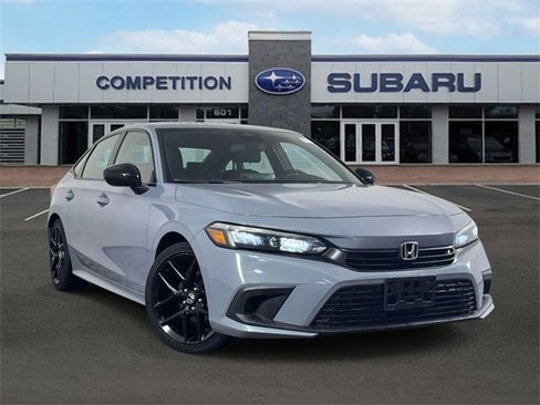 Used 2023 Honda Civic Sport image 1