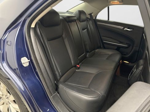 Used 2017 Chrysler 300 Limited AWD/4WD image 17
