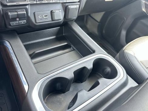 Used 2022 GMC Sierra 2500 SLT w/ SLT Convenience Package image 36