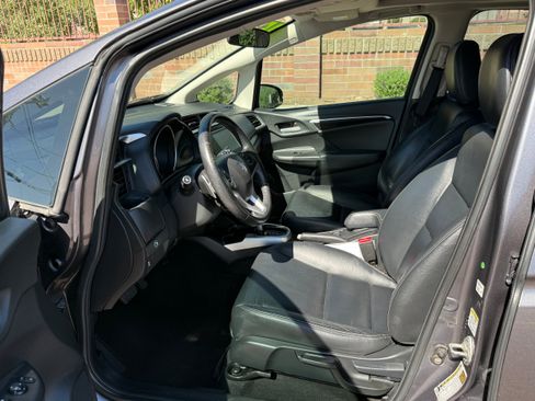 Used 2015 Honda Fit EX image 6