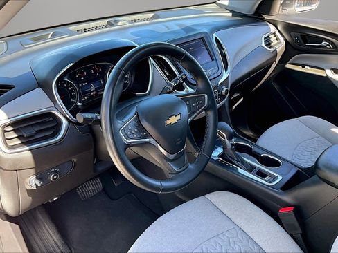 Used 2024 Chevrolet Equinox LT AWD/4WD image 17