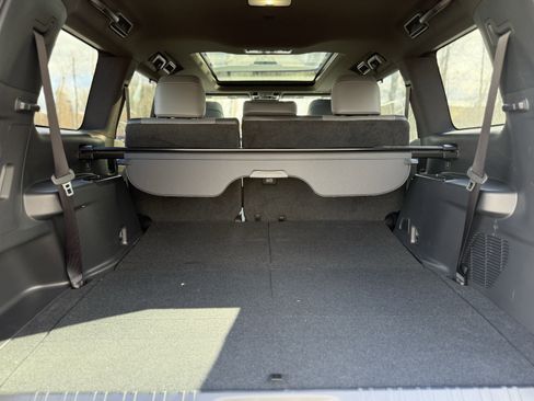 Used 2025 Lexus GX 550 image 38