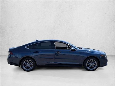 Used 2024 Honda Accord EX image 4