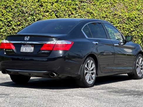 Used 2015 Honda Accord Sport image 5