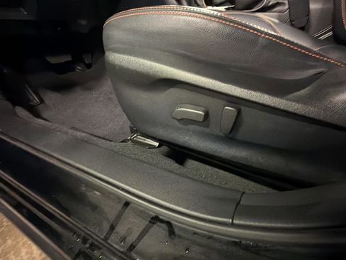 Used 2023 Subaru Crosstrek 2.5i Limited w/ Moonroof Package image 5