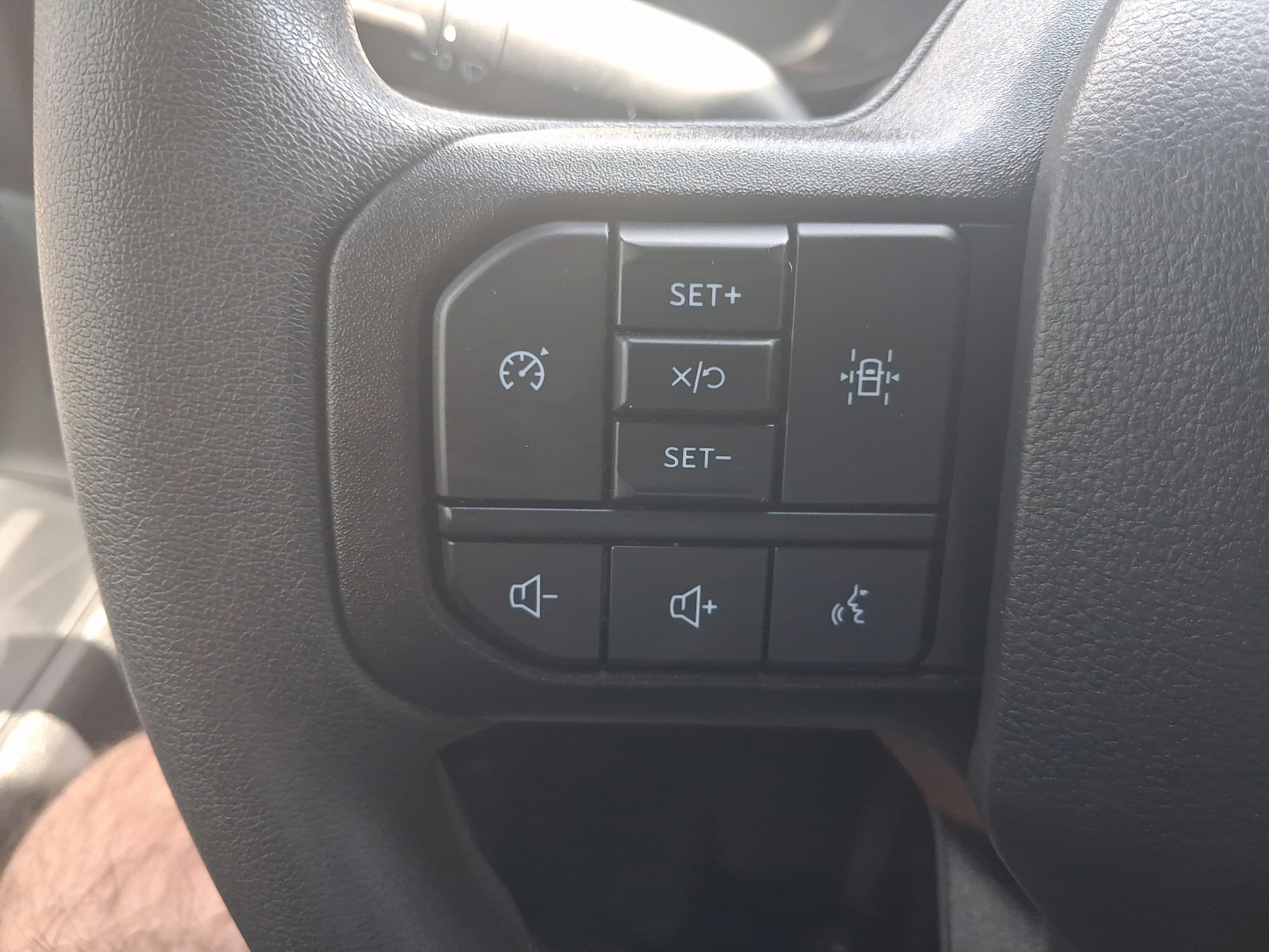 Used 2023 Ford F550 4x4 Regular Cab Super Duty image 27