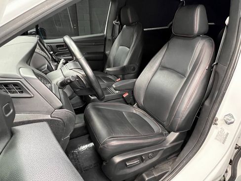 Used 2024 Honda Odyssey Sport image 3
