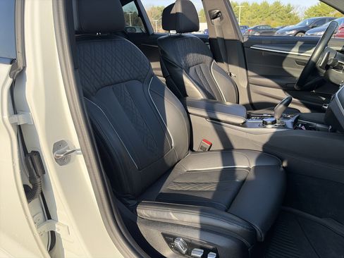 Used 2023 BMW M550i xDrive w/ Executive Package image 38