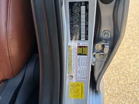 Used 2025 Toyota Camry LE image 27