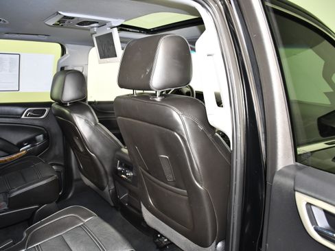 Used 2015 GMC Yukon Denali w/ Open Road Package AWD/4WD image 48
