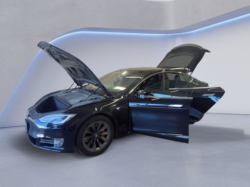 Used 2018 Tesla Model S P100D AWD/4WD image 11