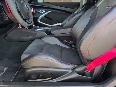 Used 2021 Chevrolet Camaro ZL1 image 11