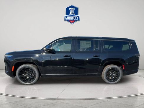 New 2026 Jeep Grand Wagoneer L Limited AWD/4WD image 8