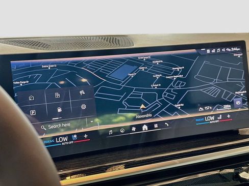 New 2027 BMW X6 xDrive40i AWD/4WD image 13