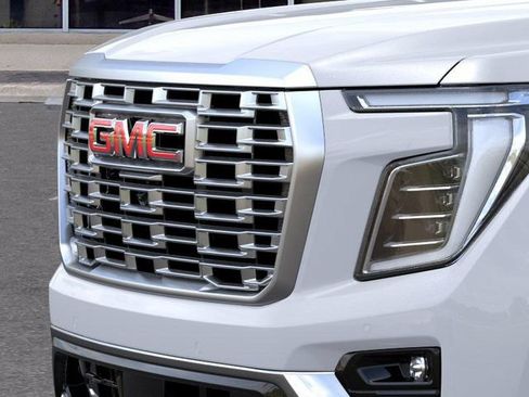 New 2026 GMC Yukon Denali w/ Advanced Technology Package AWD/4WD image 13