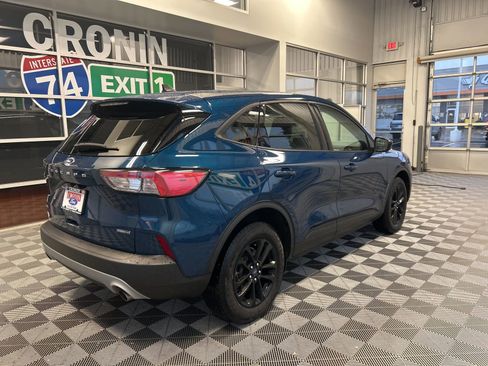 Used 2020 Ford Escape SE Sport image 6