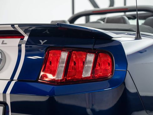 Used 2012 Ford Mustang Shelby GT500 w/ Electronics Pkg RWD image 26