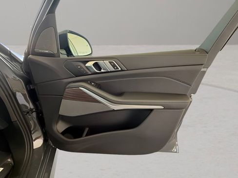 Used 2026 BMW X7 xDrive40i image 42