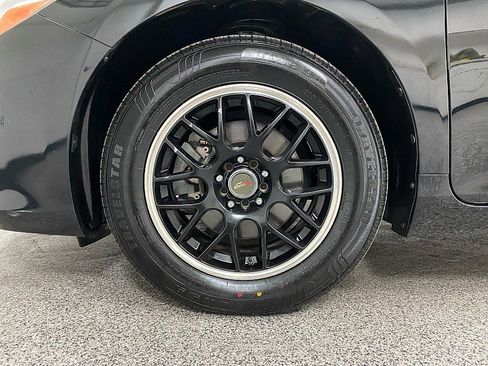 Used 2017 Toyota Camry LE image 27