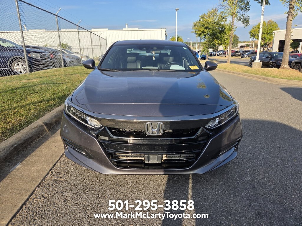 Used 2018 Honda Accord Sport image 2