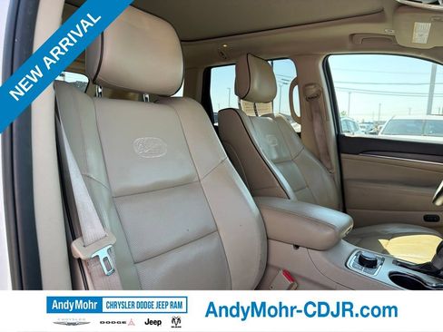 Used 2017 Jeep Grand Cherokee Overland AWD/4WD image 22