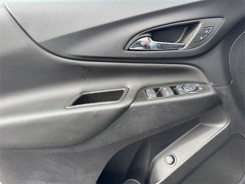 Certified 2024 Chevrolet Equinox LT image 12