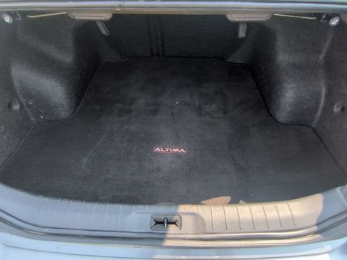Used 2024 Nissan Altima 2.5 SV FWD image 27