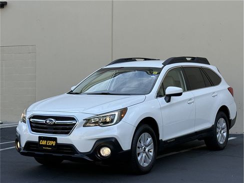 Used 2019 Subaru Outback 2.5i Premium AWD/4WD image 1