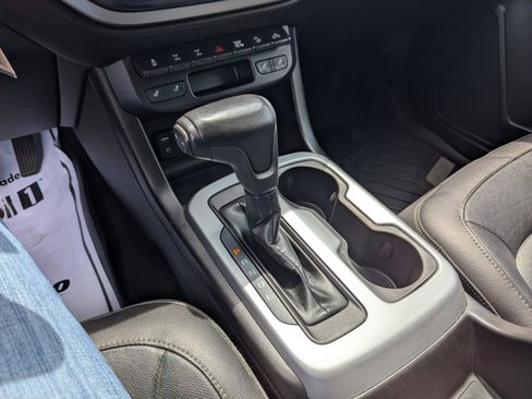 Used 2018 Chevrolet Colorado ZR2 AWD/4WD image 25