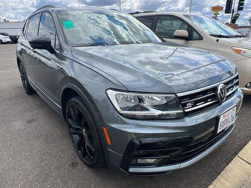 Used 2021 Volkswagen Tiguan SE R-Line FWD image 3