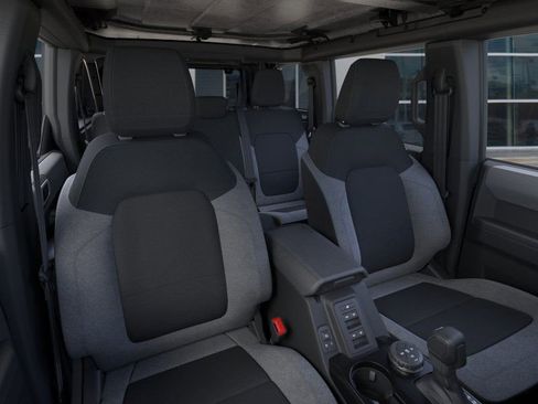New 2026 Ford Bronco 4-Door image 12
