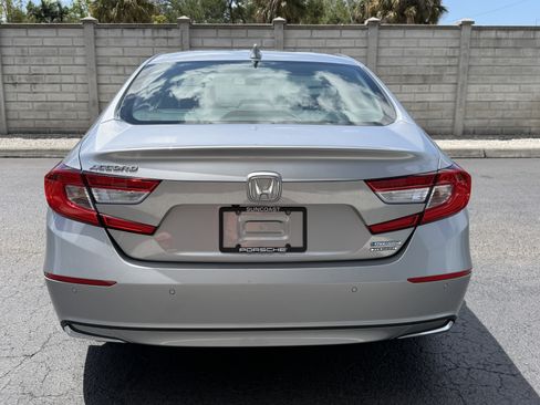 Used 2019 Honda Accord Touring image 12