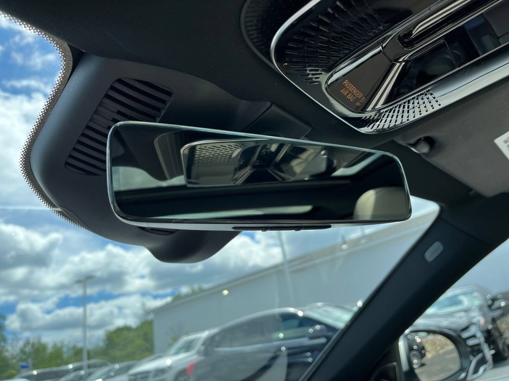 Certified 2024 Mercedes-Benz C 300 4MATIC Sedan image 25