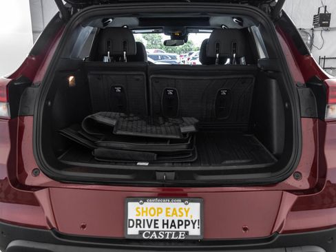 Used 2023 Chevrolet TrailBlazer RS w/ Sun and Liftgate Package FWD image 39