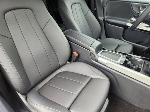 Certified 2026 Mercedes-Benz GLB 250 4MATIC image 16