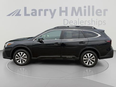 Used 2021 Subaru Outback Premium AWD/4WD image 2