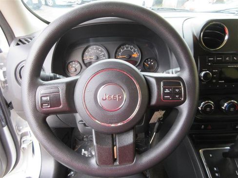 Used 2017 Jeep Patriot Sport w/ Power Value Group image 15