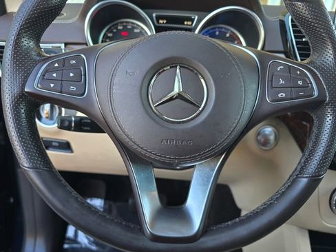 Used 2019 Mercedes-Benz GLS 450 4MATIC image 16