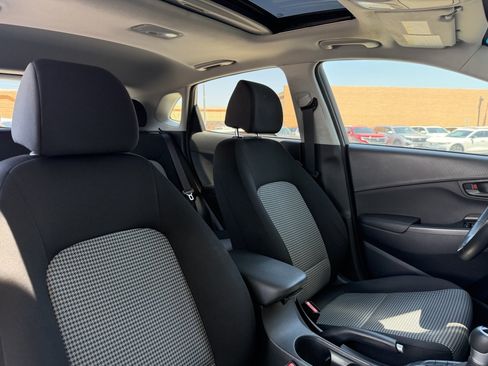 Used 2020 Hyundai Kona SEL Plus w/ Cargo Package FWD image 41