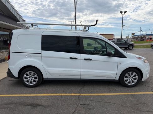 Used 2018 Ford Transit Connect XLT FWD image 2