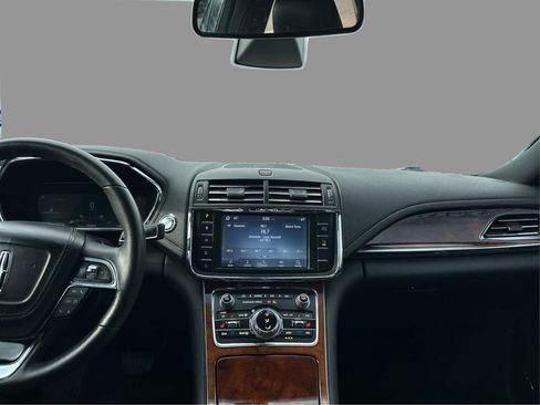 Used 2020 Lincoln Continental FWD image 29